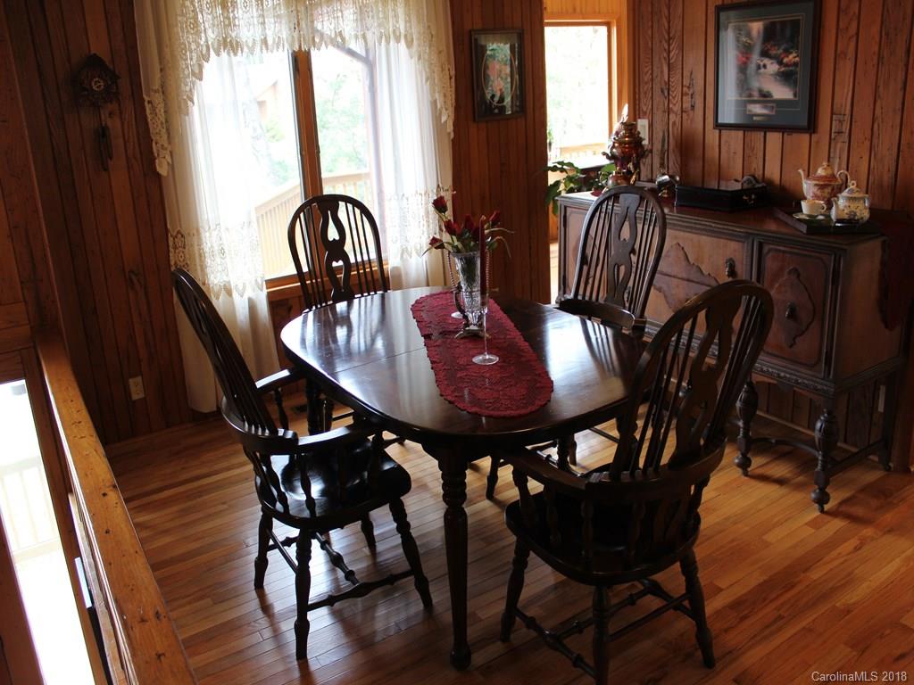 270 Meadowood Lane Burnsville NC 28714