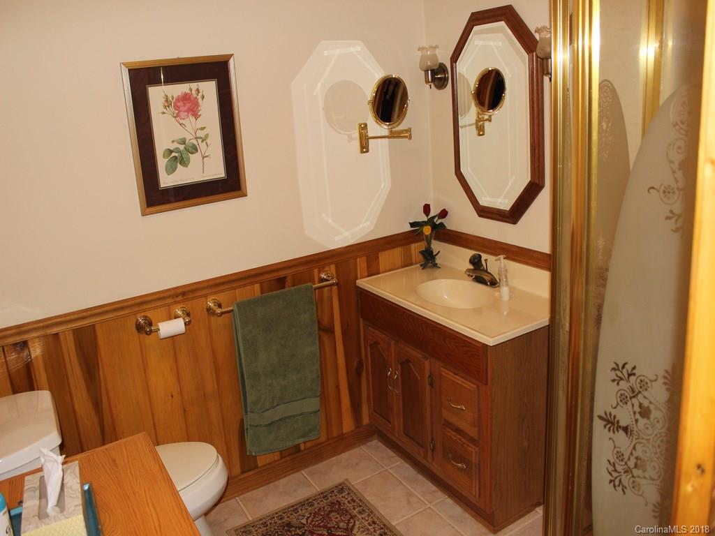 270 Meadowood Lane Burnsville NC 28714
