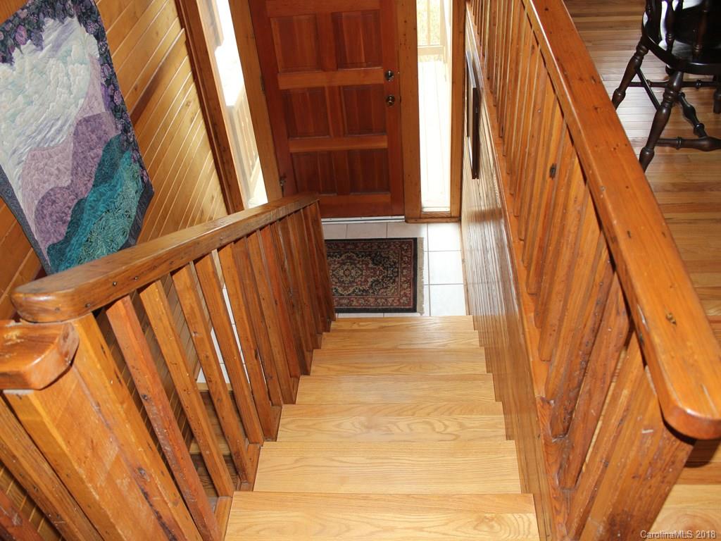 270 Meadowood Lane Burnsville NC 28714