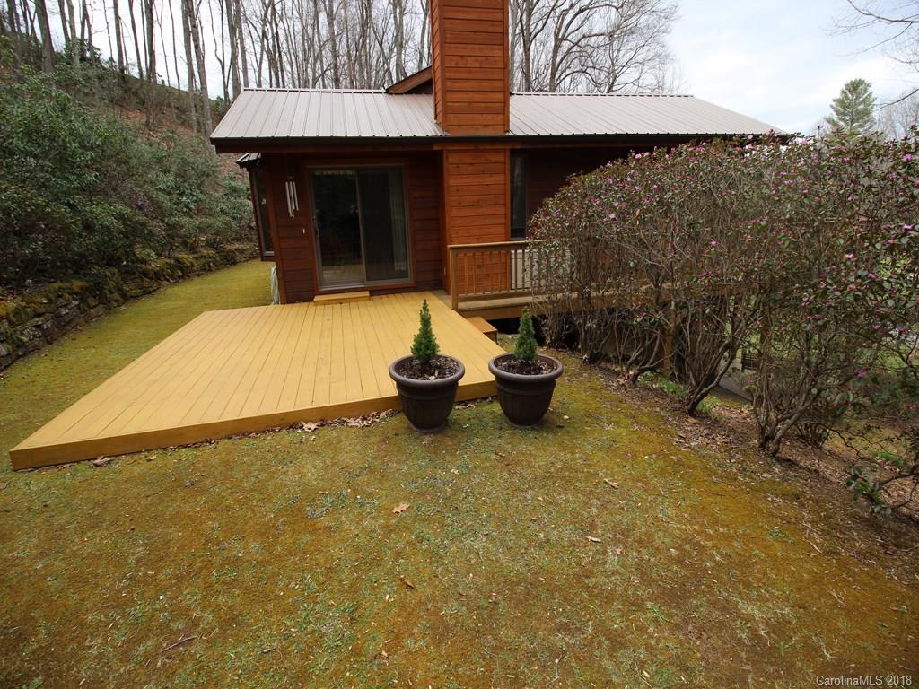270 Meadowood Lane Burnsville NC 28714