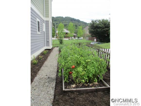 29 Crescent Street Asheville NC 28801