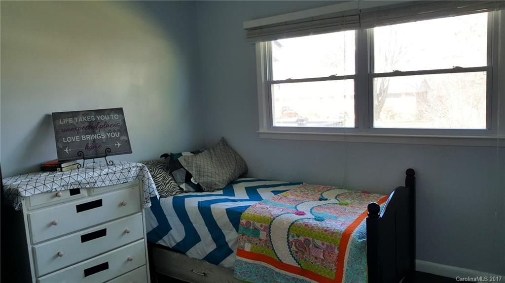 56 Pleasant Ridge Drive Asheville NC 28805