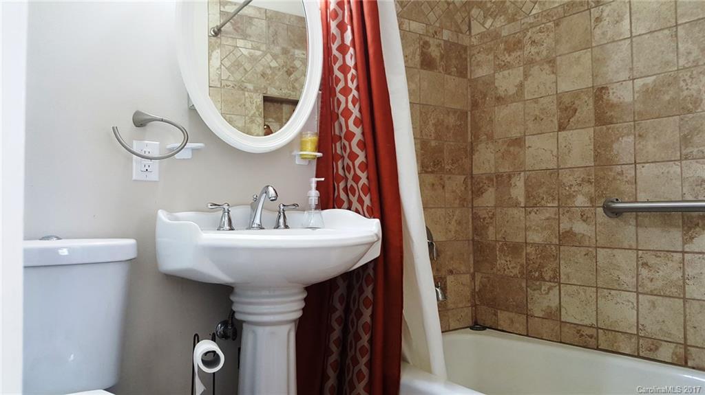 56 Pleasant Ridge Drive Asheville NC 28805