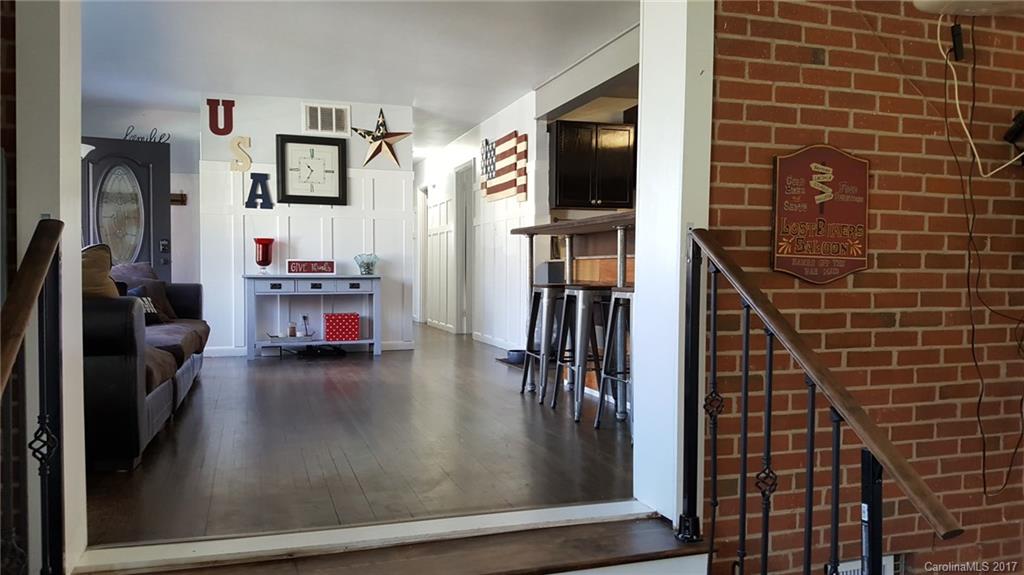 56 Pleasant Ridge Drive Asheville NC 28805