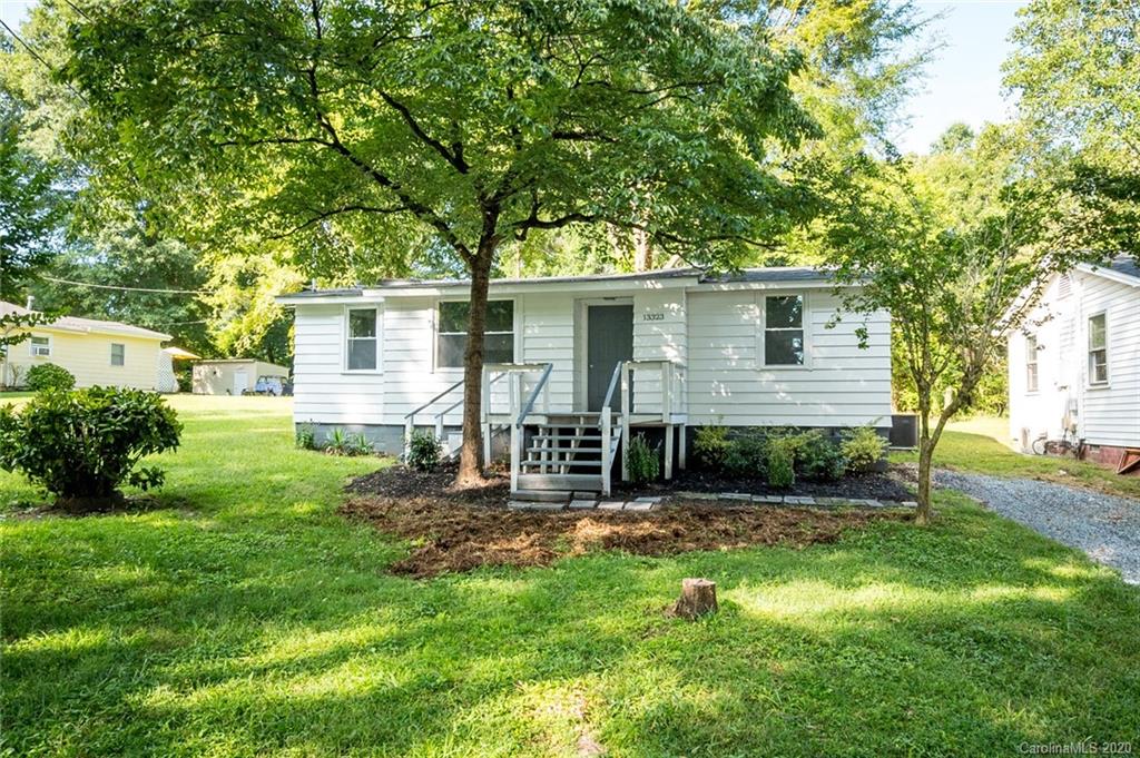 13323 Central Avenue Huntersville NC 28078