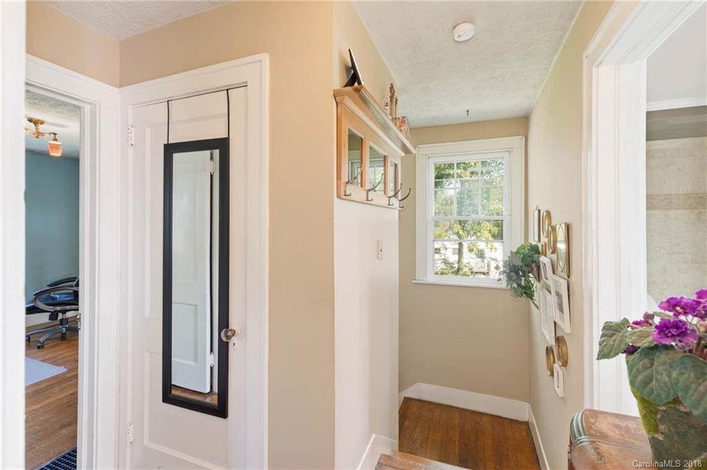 23 Brucemont Place Asheville NC 28806