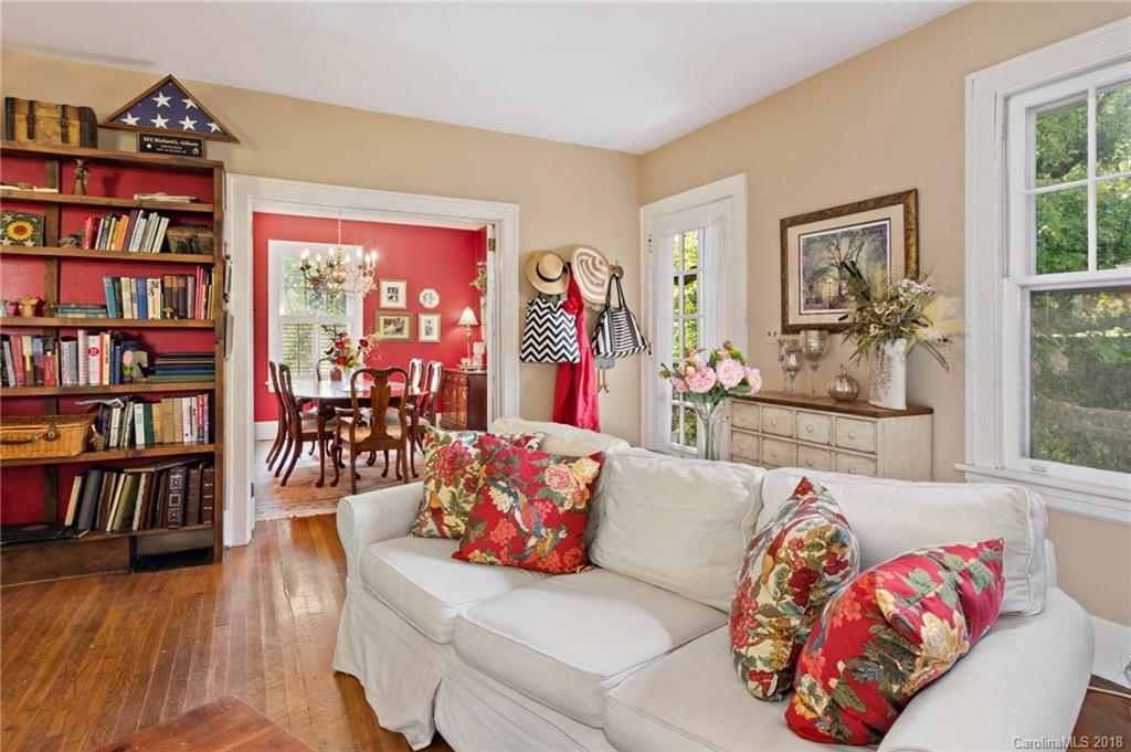 23 Brucemont Place Asheville NC 28806