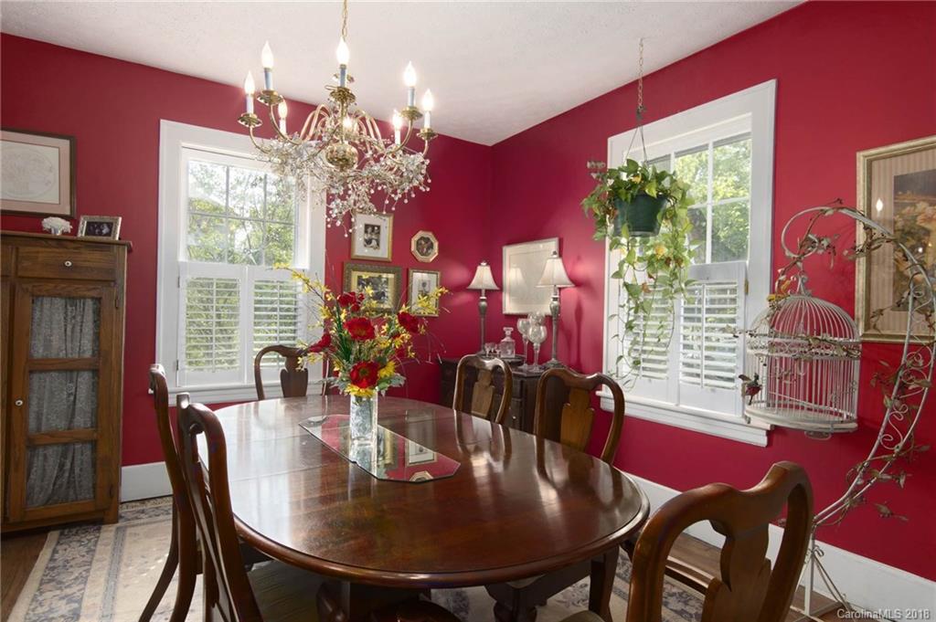 23 Brucemont Place Asheville NC 28806