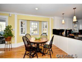 129 Skyview Drive Asheville NC 28804
