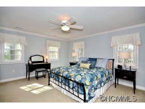 129 Skyview Drive Asheville NC 28804