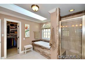 129 Skyview Drive Asheville NC 28804