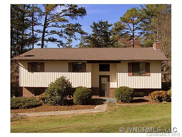 19 Village Court Weaverville NC 28787