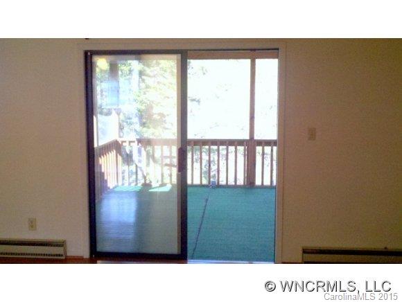 19 Village Court Weaverville NC 28787