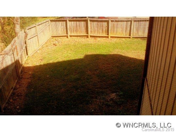 19 Village Court Weaverville NC 28787