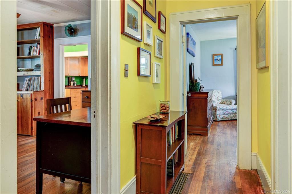 44 Laurel Loop Asheville NC 28806
