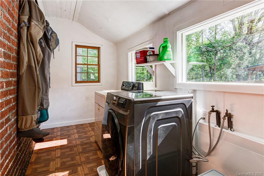 44 Laurel Loop Asheville NC 28806