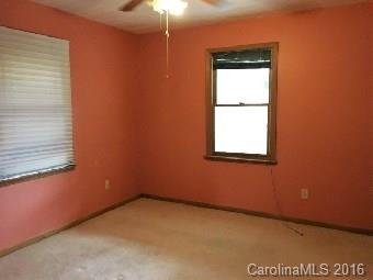 136 Just A Mere Lane Burnsville NC 28714