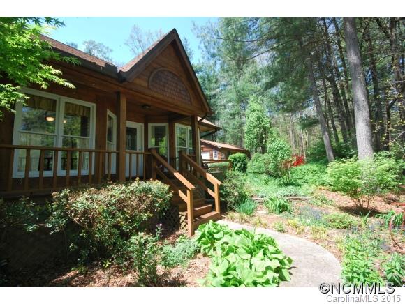 14 W Ashley Place Etowah NC 28729