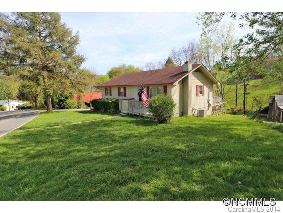452 Lee Road Clyde NC 28721
