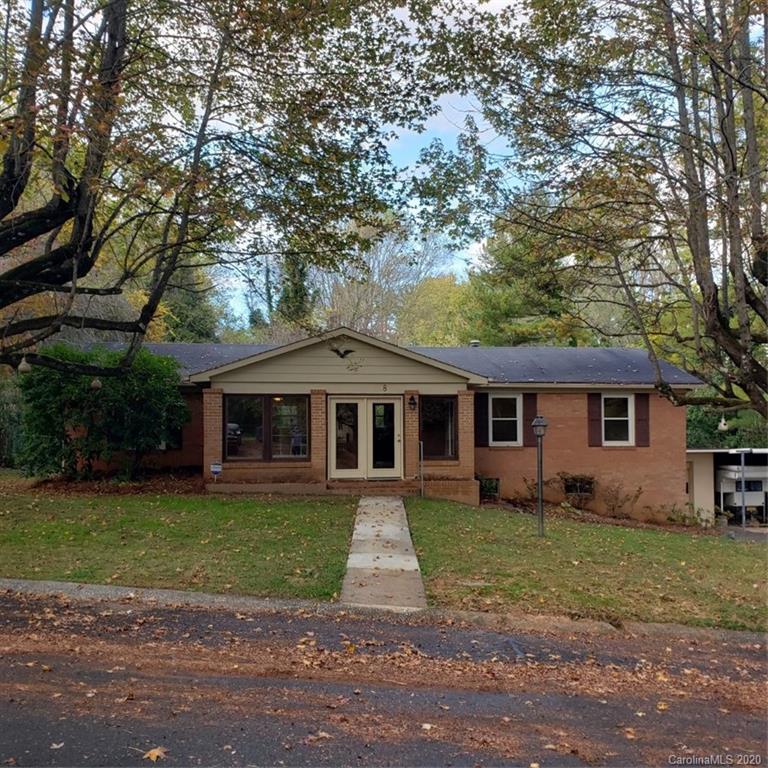 8 Morgan Boulevard Arden NC 28704
