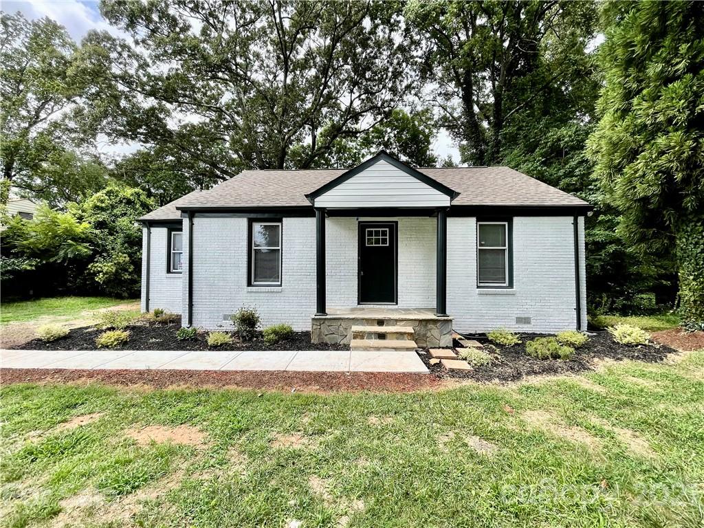 5030 Grapevine Drive Charlotte NC 28217
