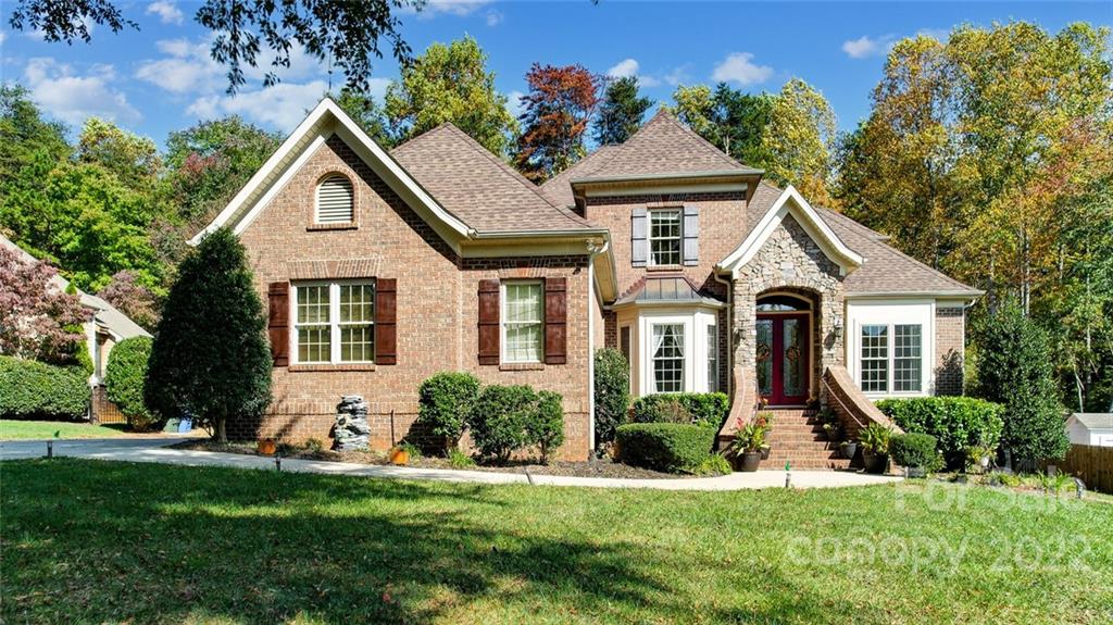 561 Oak Tree Road Mooresville NC 28117