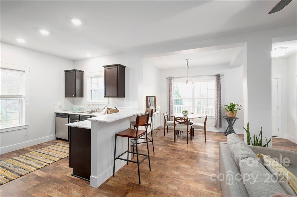 7 Selwyn Place Asheville NC 28806