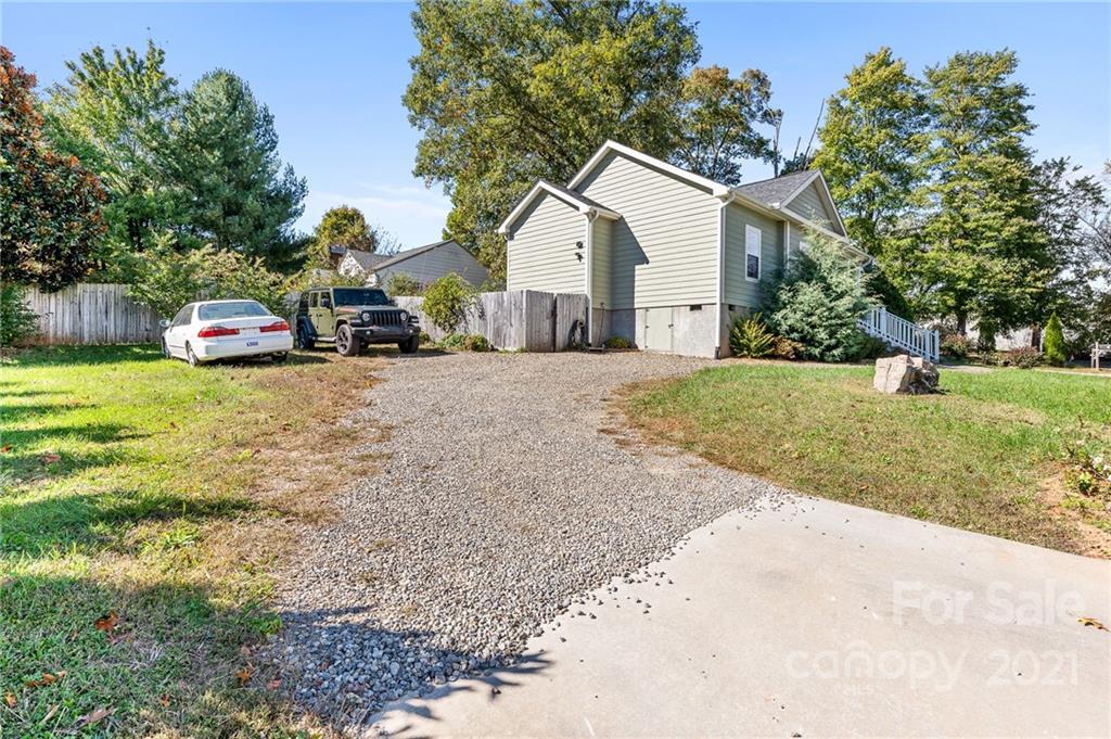 7 Selwyn Place Asheville NC 28806