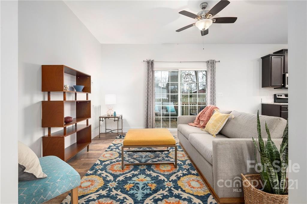 7 Selwyn Place Asheville NC 28806