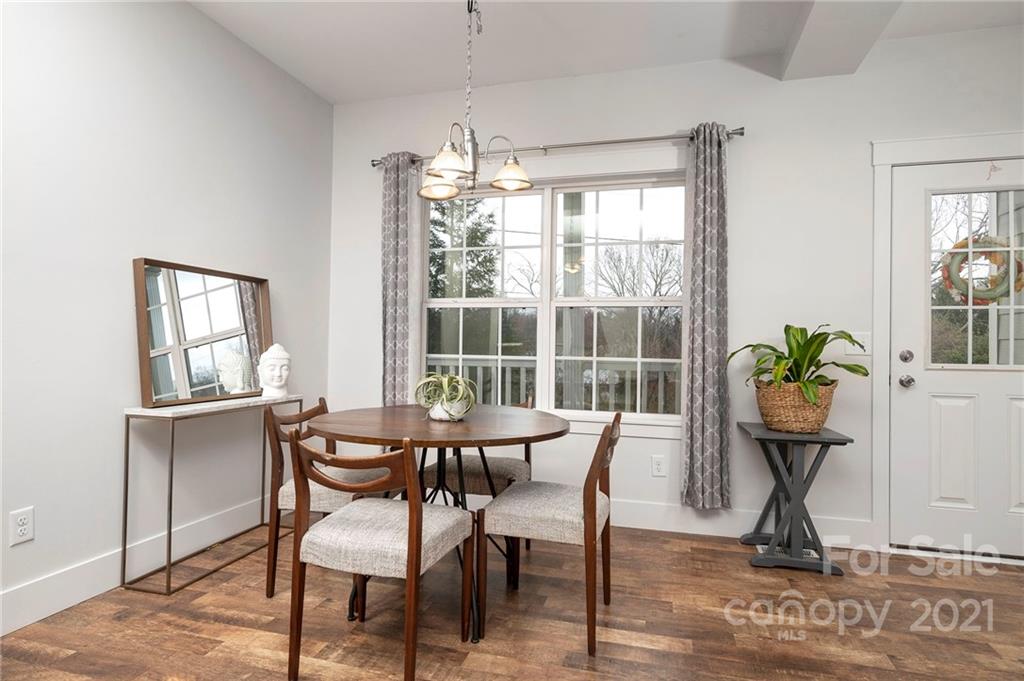 7 Selwyn Place Asheville NC 28806