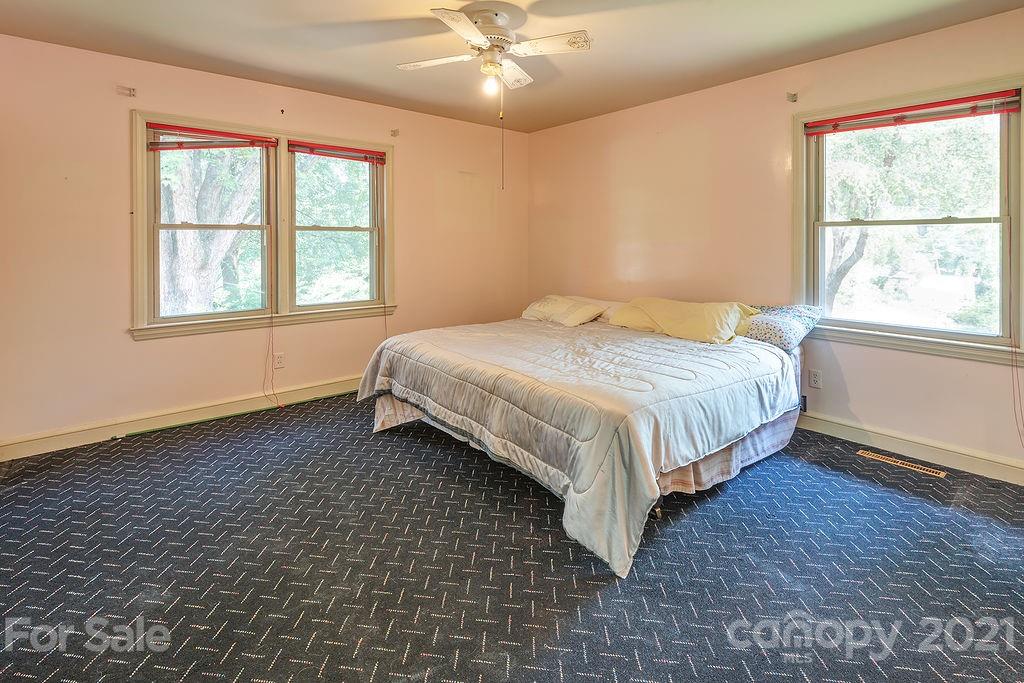 2 Clarendon Road Asheville NC 28806