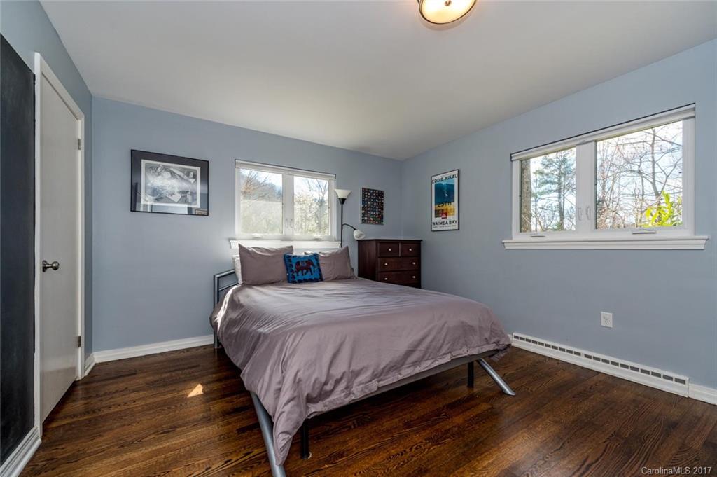 10 Woodcrest Road Asheville NC 28804