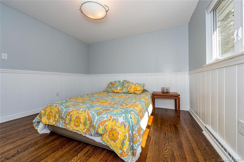 10 Woodcrest Road Asheville NC 28804