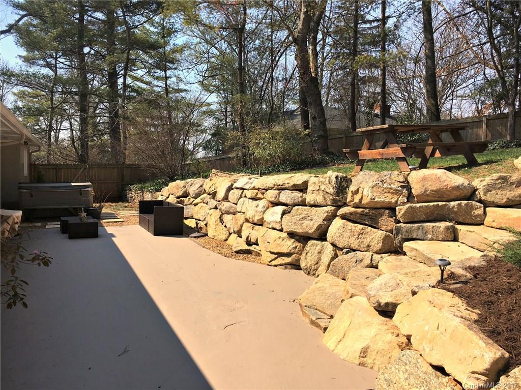 10 Woodcrest Road Asheville NC 28804