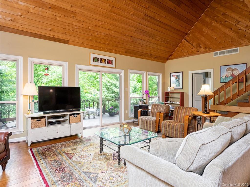 390 Lynn Cove Road Asheville NC 28804