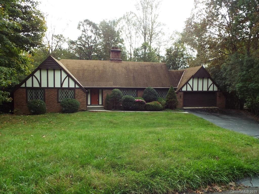 4 Lakeview Circle Etowah NC 28729