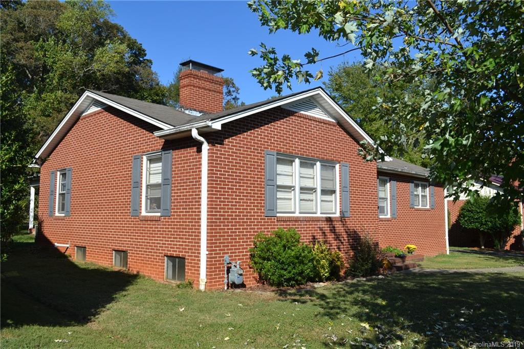 208 Park Street Morganton NC 28655