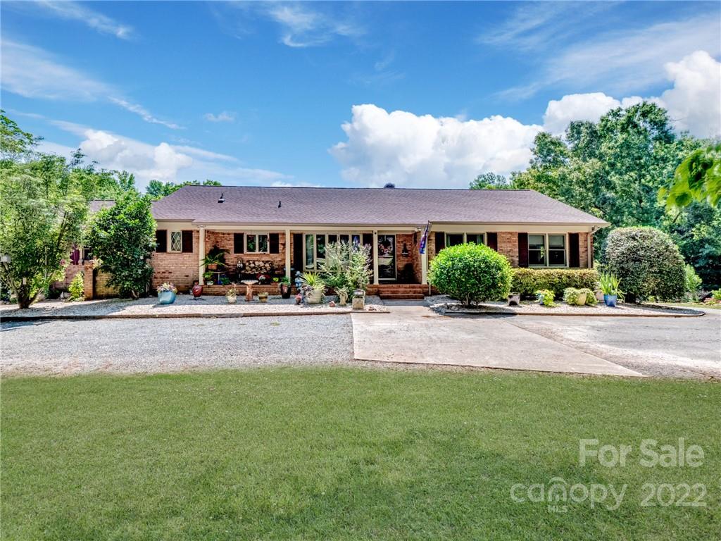 10716 Old Camden Road Midland NC 28107