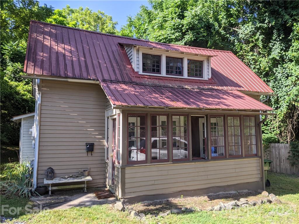 20 Claxton Place Asheville NC 28801