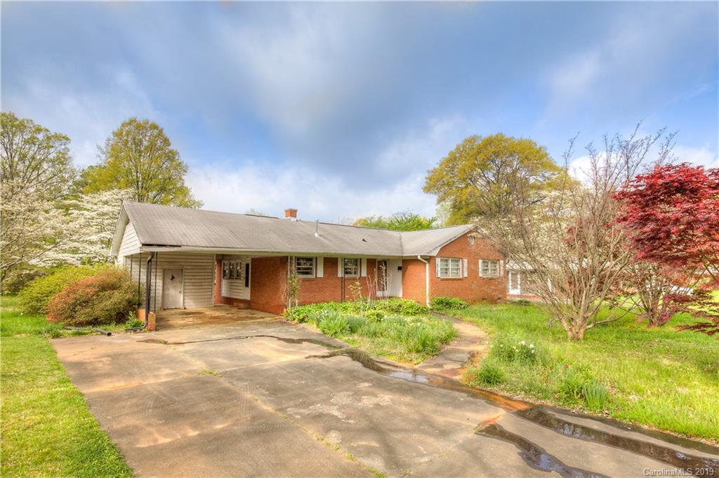 3844 Sudbury Road Charlotte NC 28205