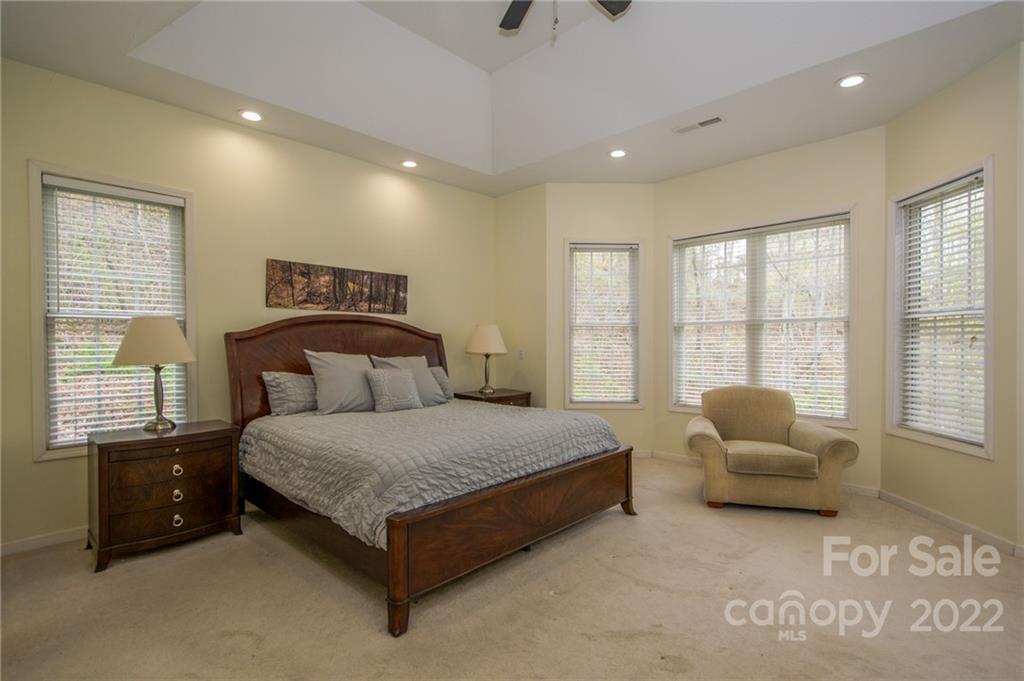 51 Timberwood Drive Asheville NC 28806