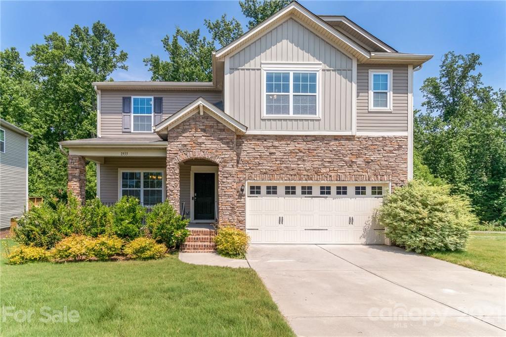 1933 Shorthorn Street Charlotte NC 28213
