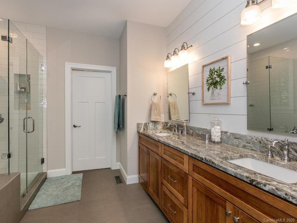 21 Ducketts Grove Road Fletcher NC 28732