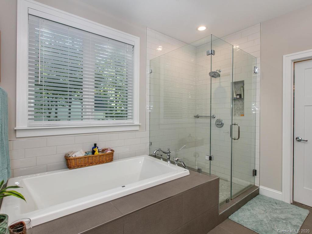 21 Ducketts Grove Road Fletcher NC 28732