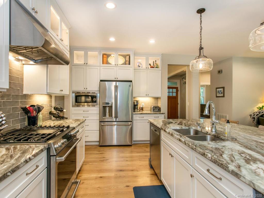 21 Ducketts Grove Road Fletcher NC 28732