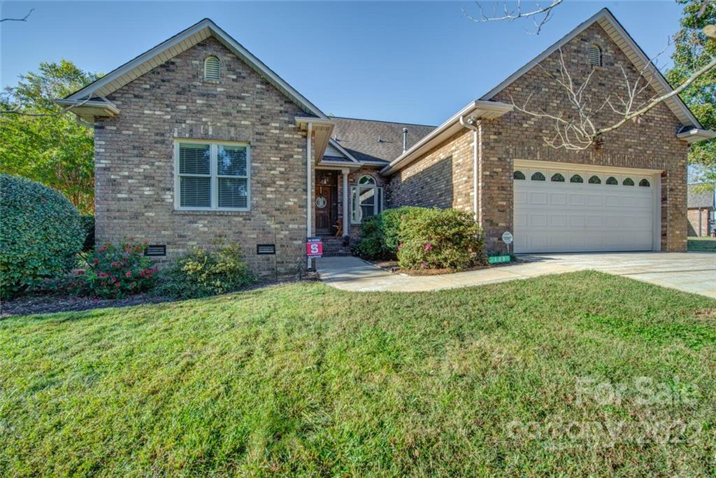 135 Walking Horse Run Stanley NC 28164