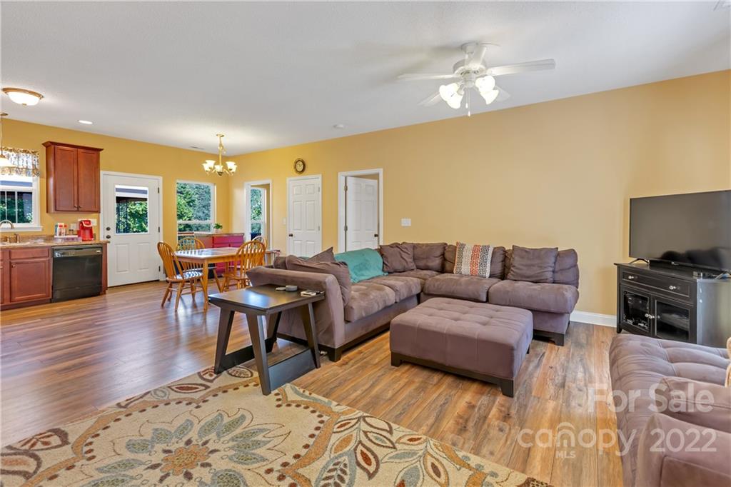 103 Macdougall Lane Weaverville NC 28787