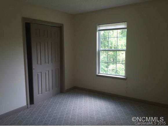 16 Townview Drive Asheville NC 28806