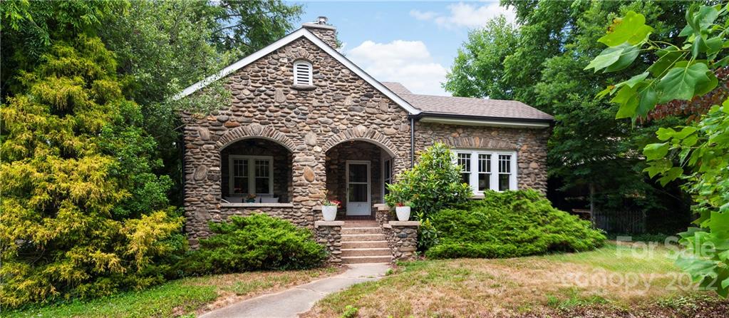 26 Hampstead Road Asheville NC 28804
