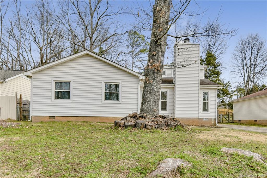 7813 Hickory Hollow Lane Charlotte NC 28227